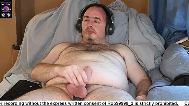 rob99999 2 online show from 03/11/25, 10:53