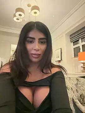Snapshot of ArabicBarbie chatting on 01/15/25, 05:58 ArabicBarbie online show from 01/15/25, 05:58
