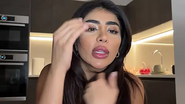 Snapshot of ArabicBarbie chatting on 02/22/25, 09:48 ArabicBarbie online show from 02/22/25, 09:48