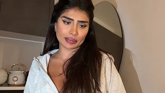 Snapshot of ArabicBarbie chatting on 11/27/25, 10:23 ArabicBarbie online show from 11/27/25, 10:23