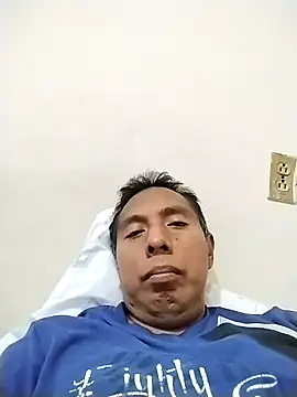 Snapshot of desnudo_Sexoxo chatting on 10/30/25, 08:20 desnudo Sexoxo online show from 10/30/25, 08:20