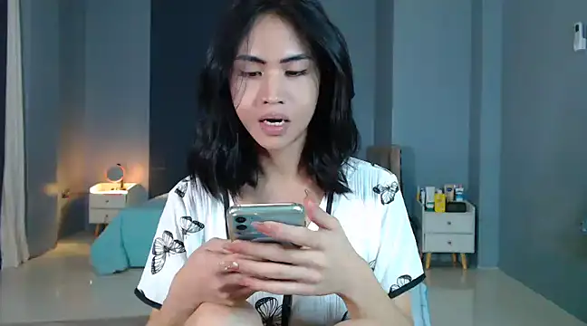 Snapshot of _FoxyFlair chatting on 12/23/24, 05:11 FoxyFlair online show from 12/23/24, 05:11