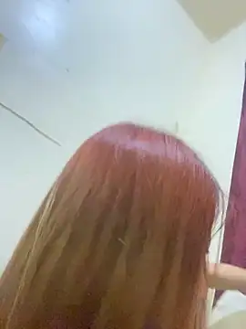 Snapshot of _FoxyFlair chatting on 10/20/25, 12:38 FoxyFlair online show from 10/20/25, 12:38