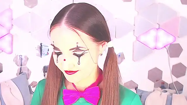 LexiKiss online show from 05/16/26, 07:45