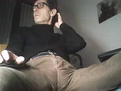 Snapshot of Moro_ra chatting on 02/04/26, 07:20 Moro ra online show from 02/04/26, 07:20