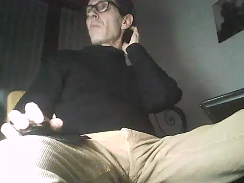 Snapshot of Moro_ra chatting on 02/06/26, 07:17 Moro ra online show from 02/06/26, 07:17
