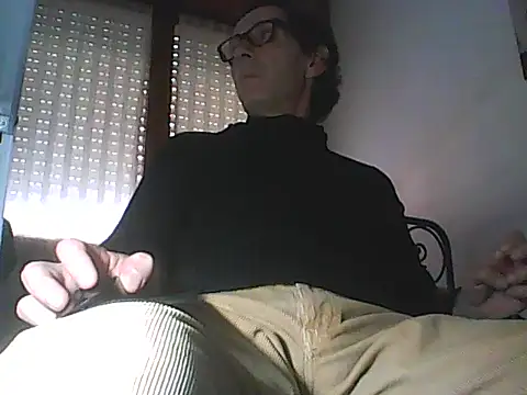 Snapshot of Moro_ra chatting on 03/24/26, 12:54 Moro ra online show from 03/24/26, 12:54