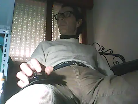 Snapshot of Moro_ra chatting on 04/15/26, 11:50 Moro ra online show from 04/15/26, 11:50