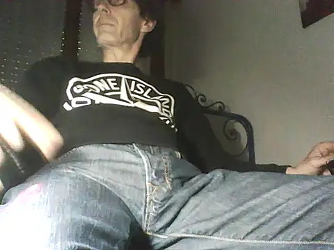 Snapshot of Moro_ra chatting on 05/07/26, 06:02 Moro ra online show from 05/07/26, 06:02