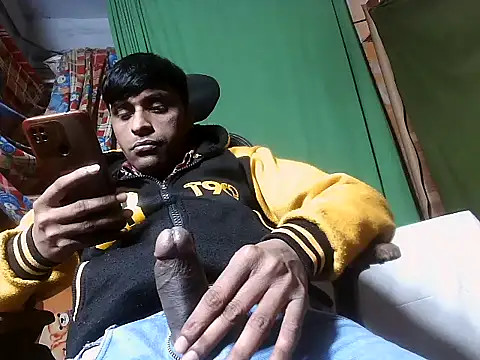 desiboy1101 online show from 01/02/25, 01:19