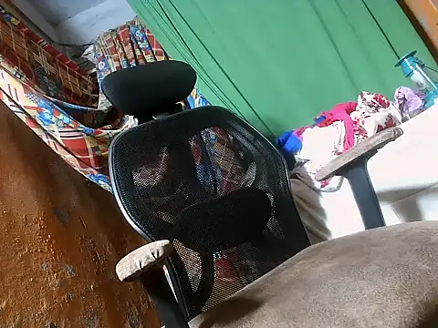 desiboy1101 online show from 02/17/25, 01:32