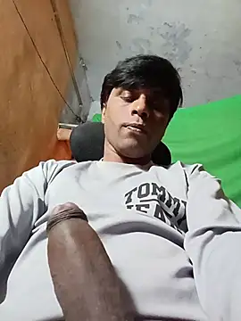 desiboy1101 online show from 04/26/26, 05:16