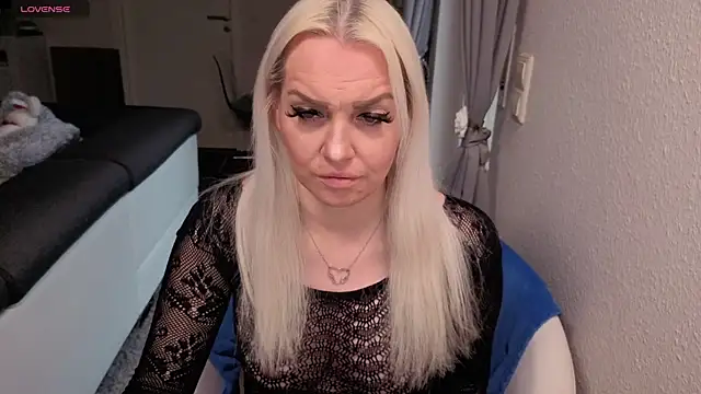 MIA-XXX online show from 04/25/26, 04:26