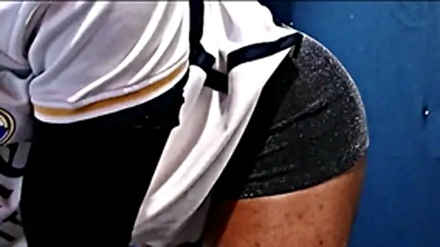 Snapshot of iBreakHeartz chatting on 11/17/25, 07:41 iBreakHeartz online show from 11/17/25, 07:41