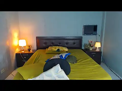 BadGirlsInBedXX online show from 06/09/26, 12:22