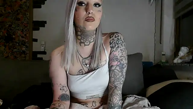 RoxxyInk online show from 04/28/26, 10:04