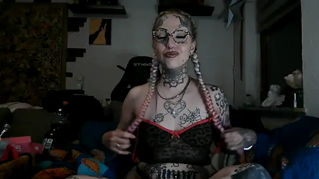 RoxxyInk online show from 06/13/26, 01:03