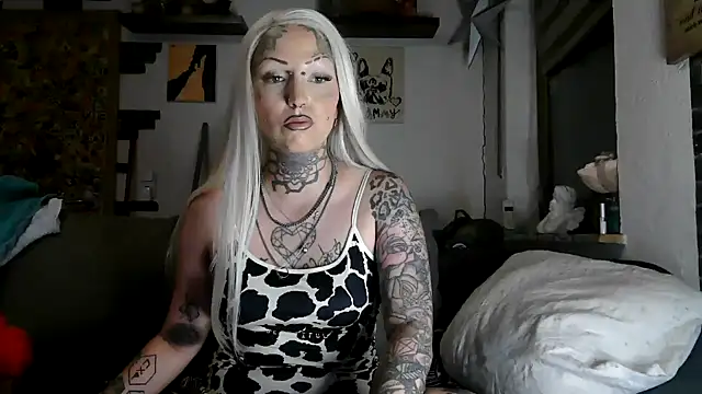 RoxxyInk online show from 07/01/26, 10:31