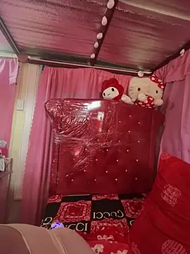 sweetieme online show from 12/15/24, 05:13