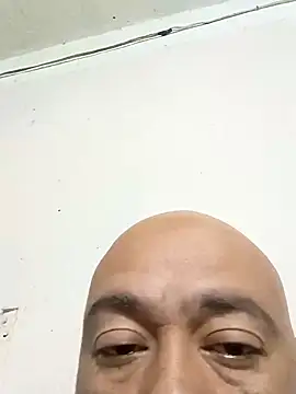 GeorgeVergaGrues online show from 12/04/24, 07:06
