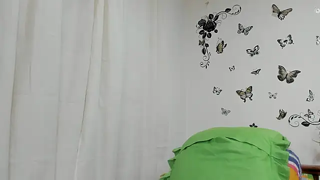 jennifersmit1 online show from 12/02/24, 08:33