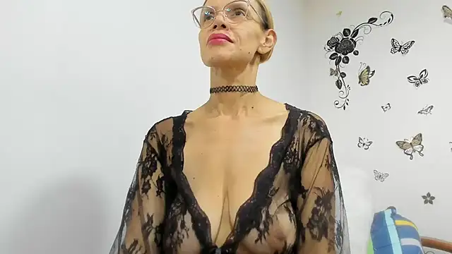 jennifersmit1 online show from 05/13/26, 05:10