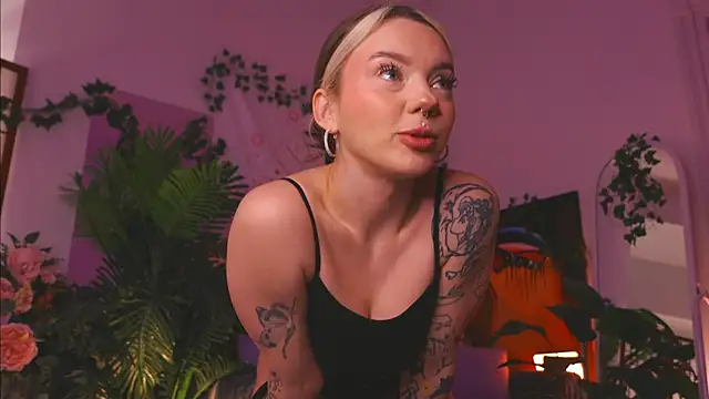 KristaBrooks online show from 02/11/25, 04:56