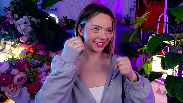 Snapshot of KristaBrooks chatting on 10/14/25, 01:45 KristaBrooks online show from 10/14/25, 01:45