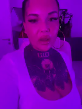  MelinaCurves  online show from 05/23/26, 10:25
