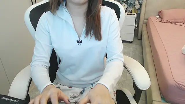 Hanako love online show from 12/21/24, 03:25