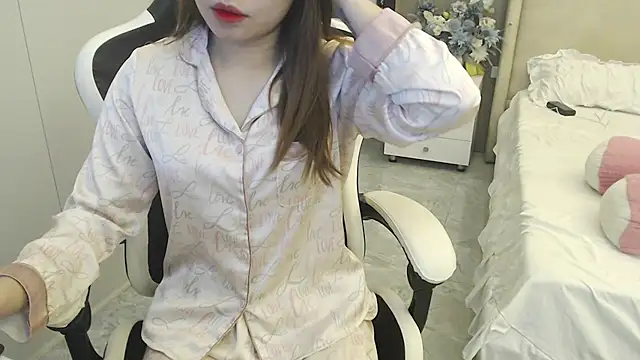 Hanako love online show from 02/24/25, 03:20