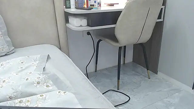 Snapshot of Hanako_love chatting on 11/08/25, 03:45 Hanako love online show from 11/08/25, 03:45