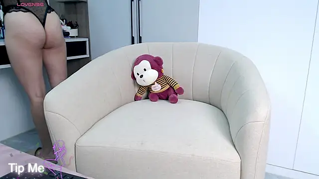 Hanako love online show from 07/28/26, 03:43