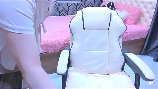 Snapshot of Toyota_Motor_Corporation chatting on 09/26/25, 11:20 Toyota Motor Corporation online show from 09/26/25, 11:20