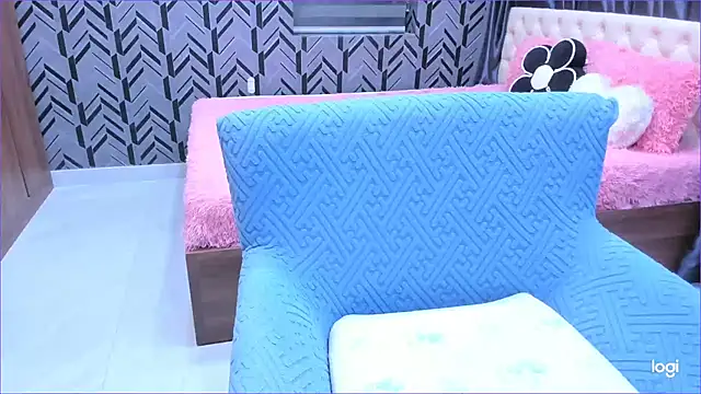 Snapshot of Toyota_Motor_Corporation chatting on 11/25/25, 11:16 Toyota Motor Corporation online show from 11/25/25, 11:16