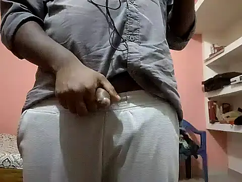 Snapshot of Aneesh007m chatting on 01/12/26, 06:02 Aneesh007m online show from 01/12/26, 06:02