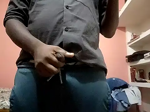 Snapshot of Aneesh007m chatting on 02/23/26, 07:33 Aneesh007m online show from 02/23/26, 07:33