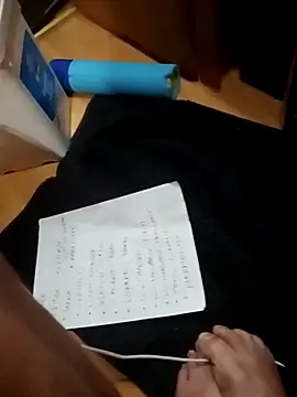 Snapshot of ExoticCarpark chatting on 09/27/25, 06:13 ExoticCarpark online show from 09/27/25, 06:13