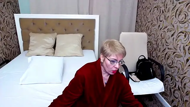 LadyLibely online show from 12/10/24, 10:49