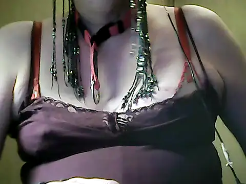 Snapshot of sissy_sarah69 chatting on 10/11/25, 07:51 sissy sarah69 online show from 10/11/25, 07:51