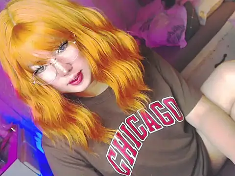 HOTnWILDalice online show from 05/14/26, 02:40