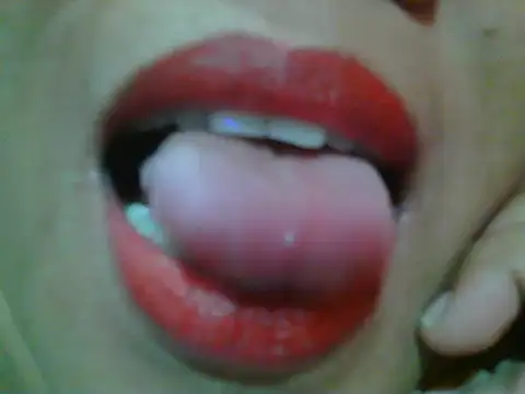 Snapshot of xsweetlips69x chatting on 02/15/25, 05:50 xsweetlips69x online show from 02/15/25, 05:50