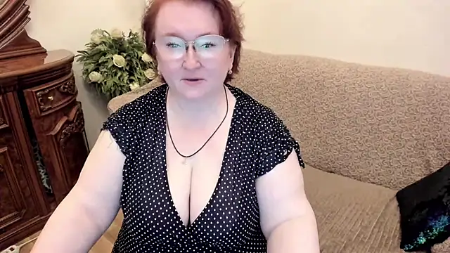 leiamillersonn online show from 09/12/25, 08:31