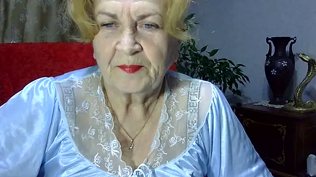 Emma52610 online show from 01/24/25, 12:20