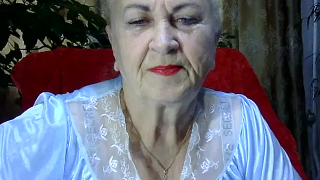 Snapshot of Emma52610 chatting on 11/19/25, 07:08 Emma52610 online show from 11/19/25, 07:08