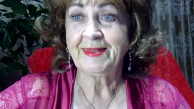 Snapshot of Emma52610 chatting on 11/22/25, 07:18 Emma52610 online show from 11/22/25, 07:18