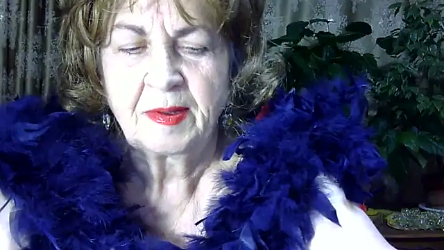 Snapshot of Emma52610 chatting on 02/13/26, 04:36 Emma52610 online show from 02/13/26, 04:36