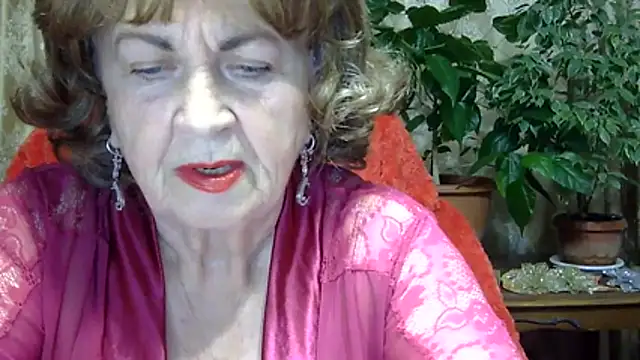 Snapshot of Emma52610 chatting on 02/14/26, 02:36 Emma52610 online show from 02/14/26, 02:36