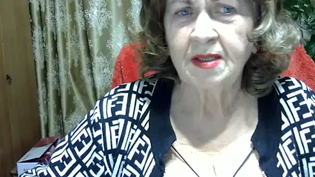 Snapshot of Emma52610 chatting on 02/20/26, 05:35 Emma52610 online show from 02/20/26, 05:35
