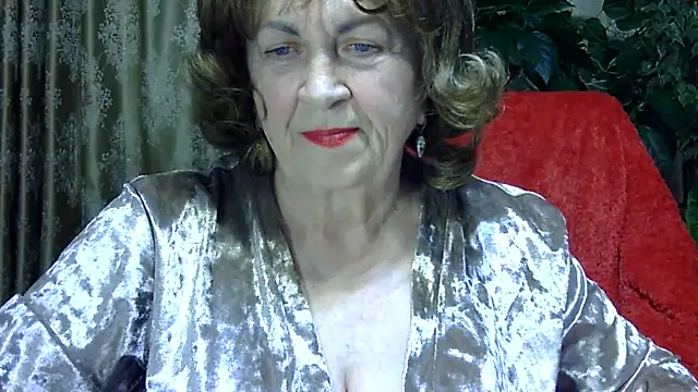 Snapshot of Emma52610 chatting on 04/02/26, 04:26 Emma52610 online show from 04/02/26, 04:26